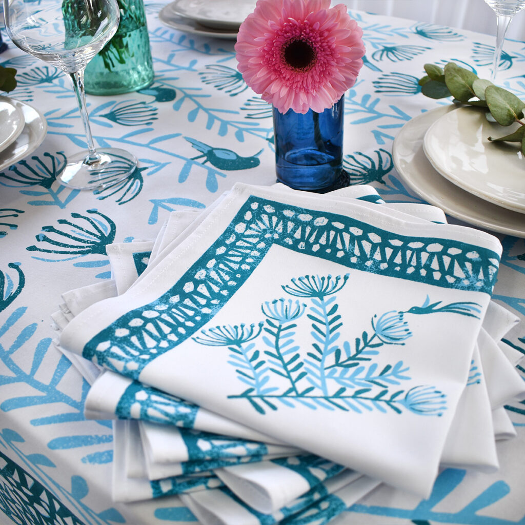 PINCUSHION TRELLIS FLAT SERVIETTE STYLED 3