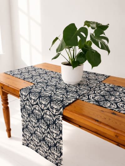 Agapanthus - Indigo - Runner